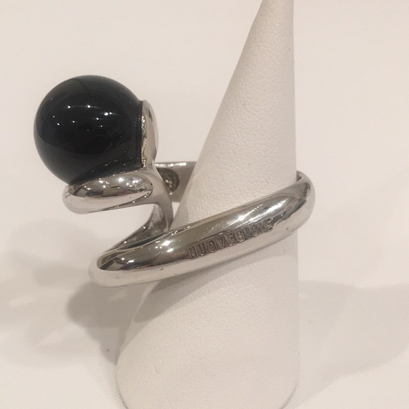 Nuovegioie Silver and Onyx Ring - Picture 5 of 8